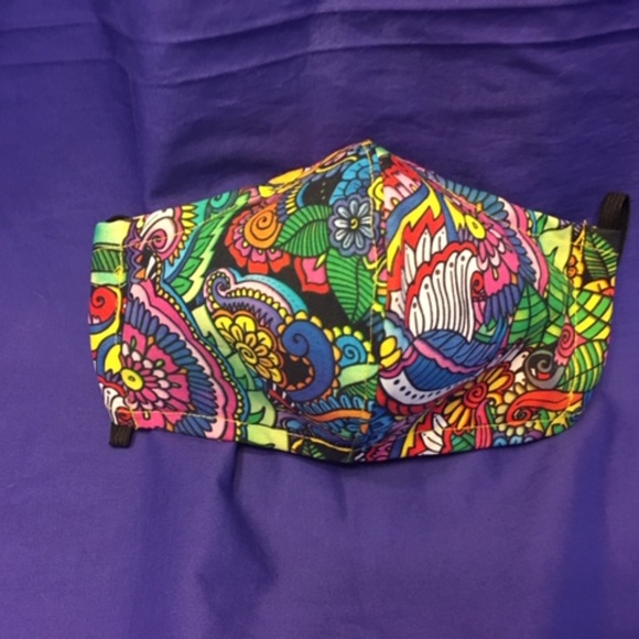 Mask - Picture 5 of 6